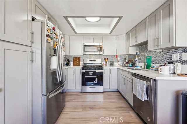 Photo of 10916 Huston St
