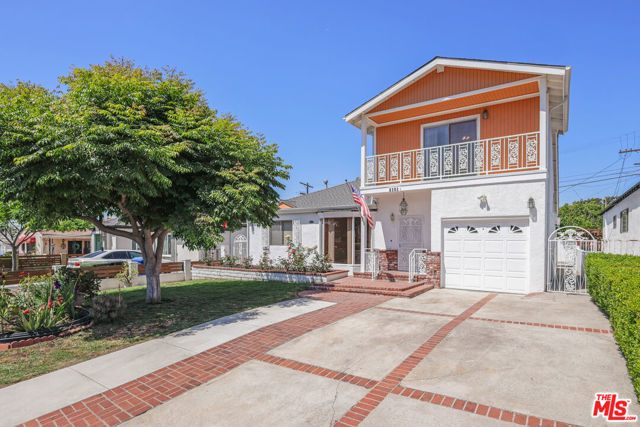 Property photo of 2101 N Almadale AV