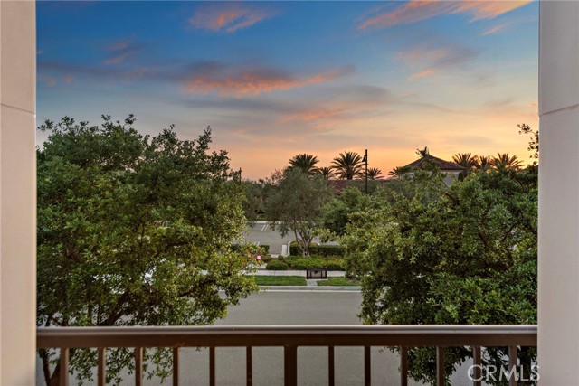 Property photo of 166 Villa Rdg