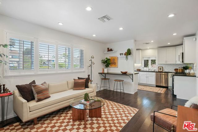 Property photo of 614 Rosemont AV