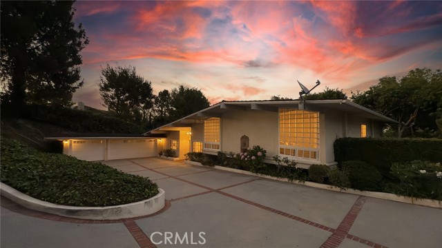 Photo of 12 Pinto Ln