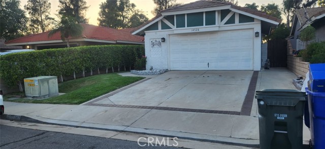 Property photo of 14526 Hillcrest DR