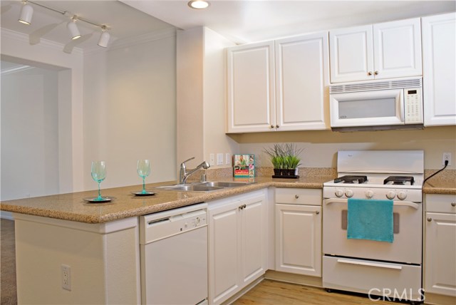 Property photo of 2257 Watermarke PL