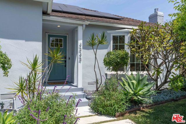 Property photo of 3434 S Cloverdale AV