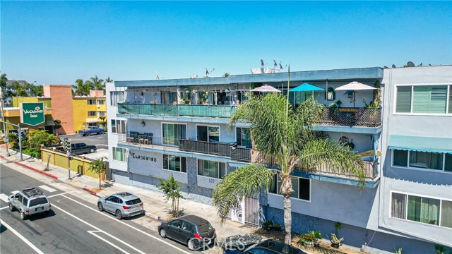 Property photo of 120 Alamitos AV