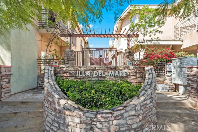 Property photo of 123 Dewey  Ave