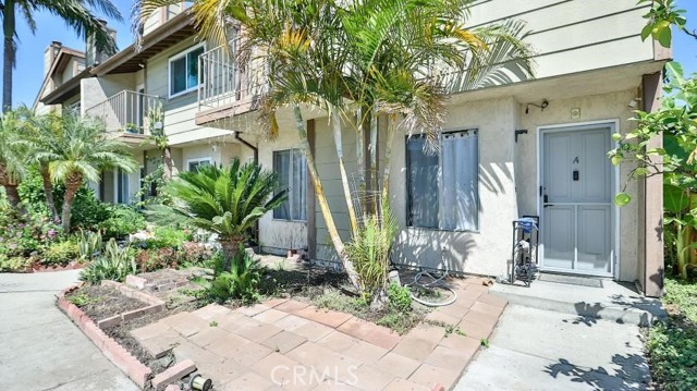 Property photo of 206 N Newhope ST