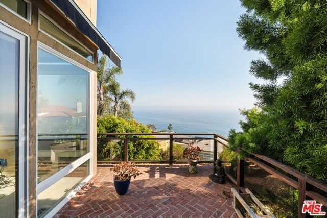 Photo of 2509 Duarte Wy