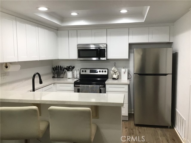 Property photo of 33 Aruba ST