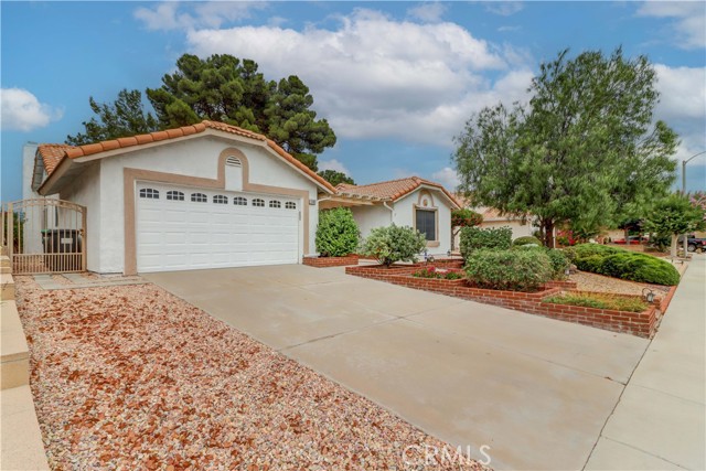 Property photo of 1946 Tamarack LN