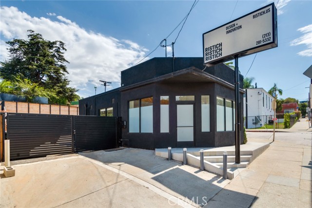 Property photo of 768 N Avenue 50