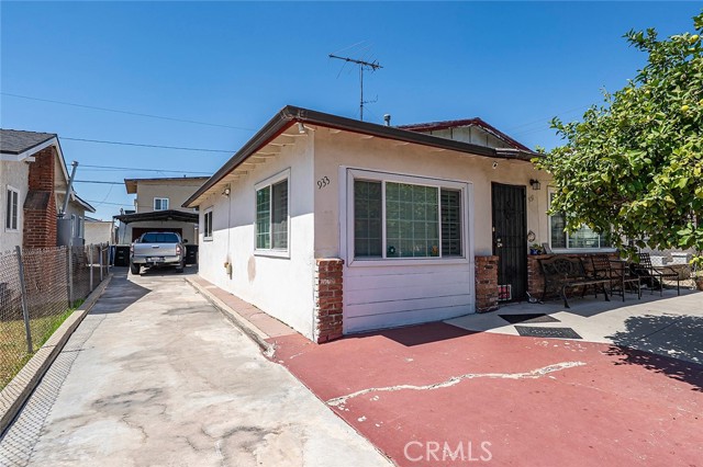 Property photo of 933 S La Verne AV