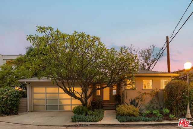 Property photo of 1757 Hollyvista AV