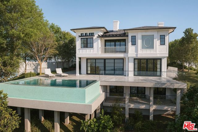 Property photo of 2120 Linda Flora DR