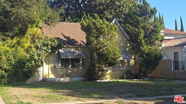 Property photo of 4948 N Denny AV