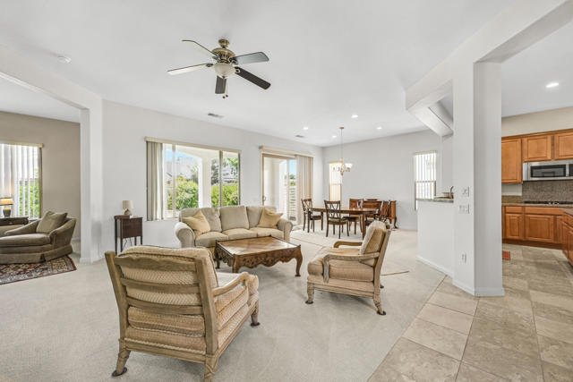 Property photo of 40125 Calle Ebano