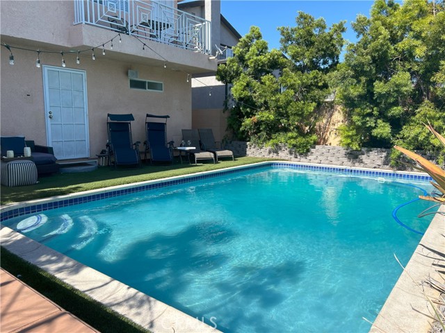 Property photo of 657 W 1st ST