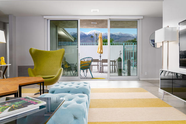 Property photo of 70 Lakeview DR