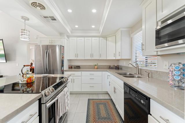 Property photo of 40467 Bay Hill WY