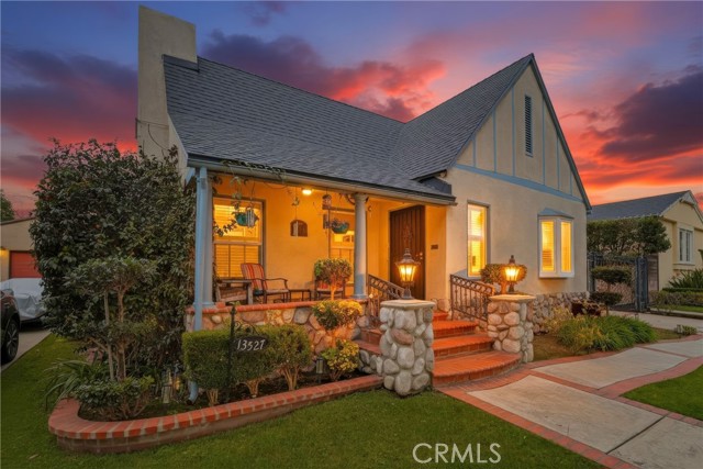 Property photo of 13527 Ramona