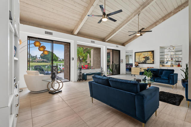 Photo of 525 Desert West Dr