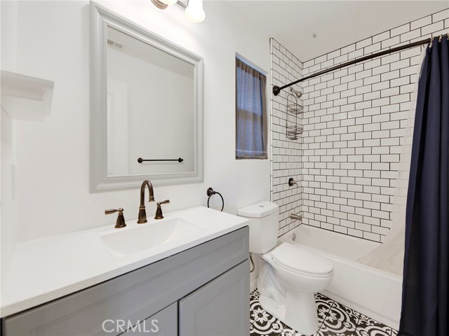 Property photo of 6215 Glide AV