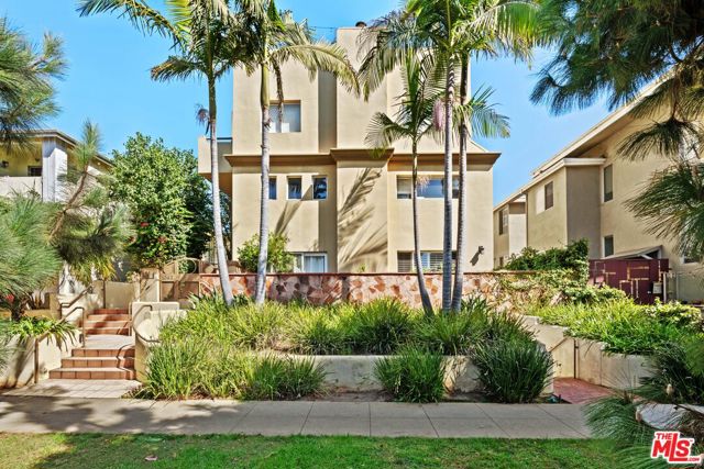 Property photo of 1043 11th ST