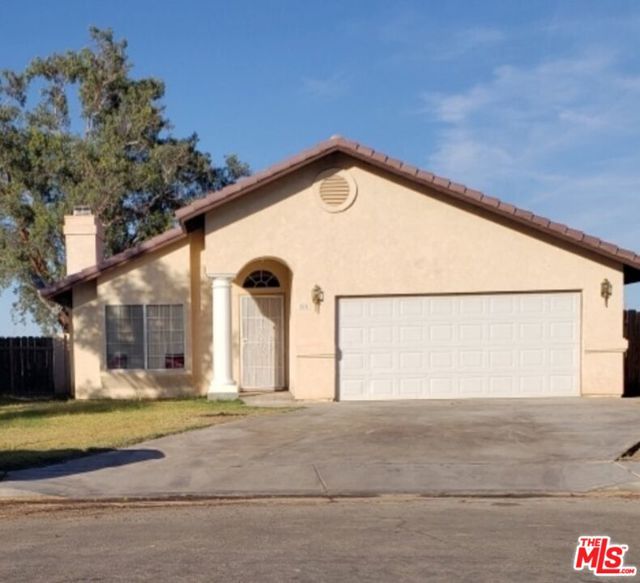 Property photo of 868 Oasis Village CT