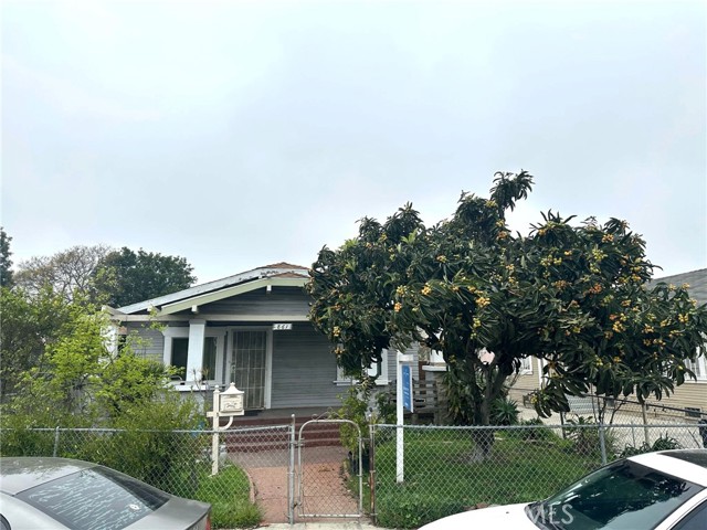 Property photo of 861 Alamitos Ave