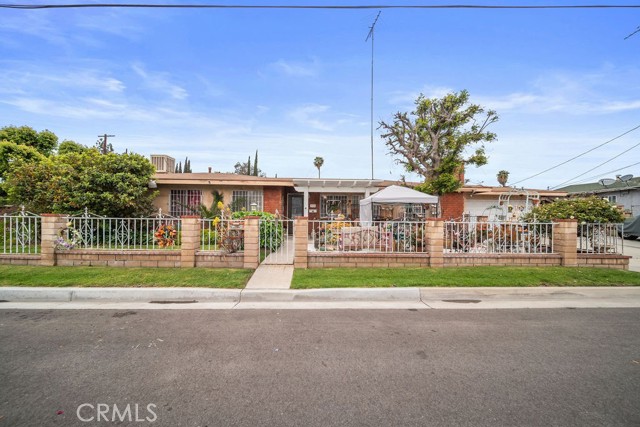 Property photo of 338 S Grape ST