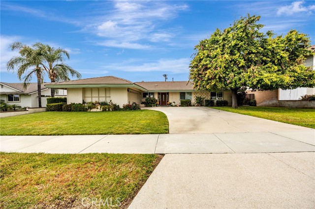 Property photo of 1363 N San Antonio Ave