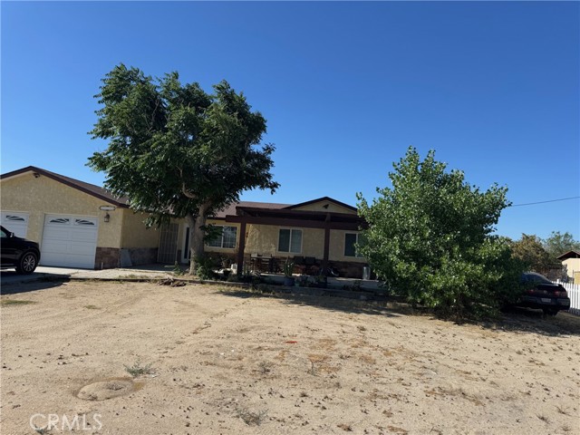 Property photo of 11138 E Avenue R2