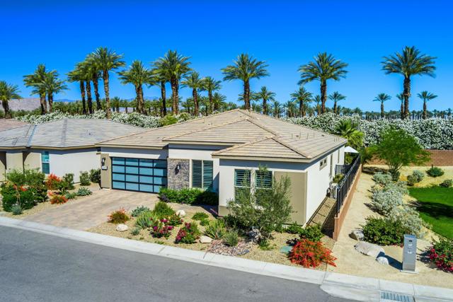 Property photo of 82460 W McCarroll DR