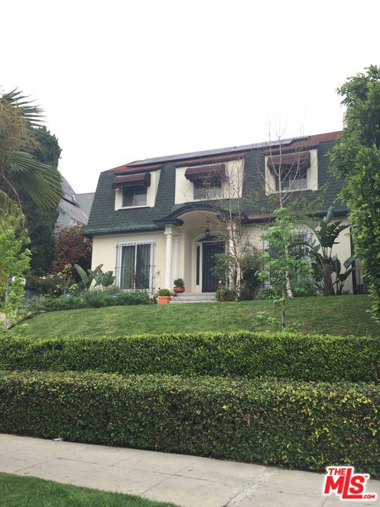 Property photo of 982 S Gramercy PL