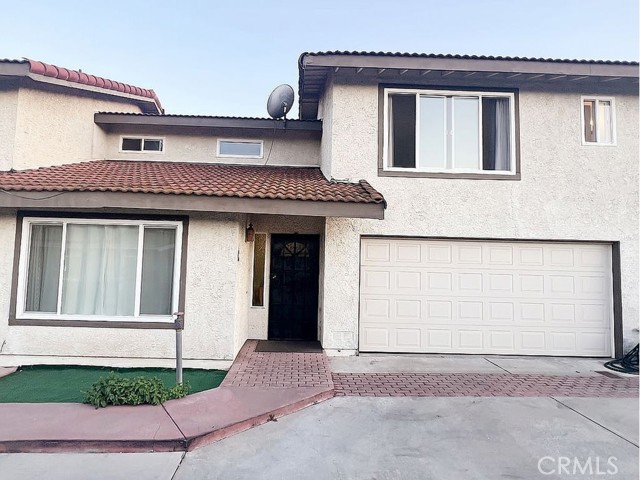 Photo of 410 Russell Av
