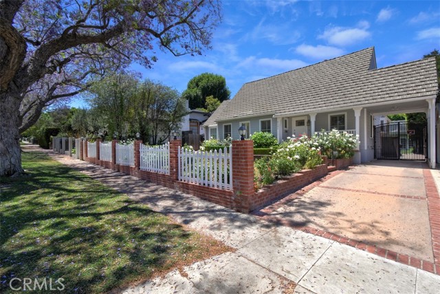 Property photo of 4161 Dixie Canyon AV