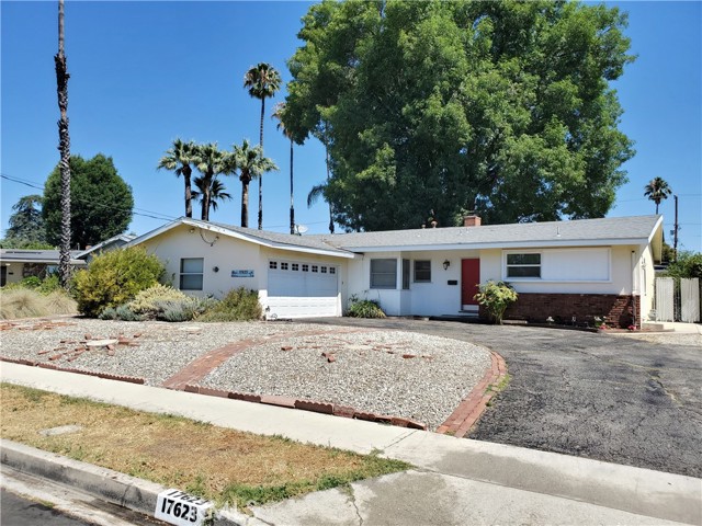 Property photo of 17623 Clymer ST
