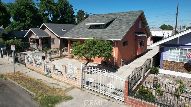 Property photo of 5854 Woodlawn AV