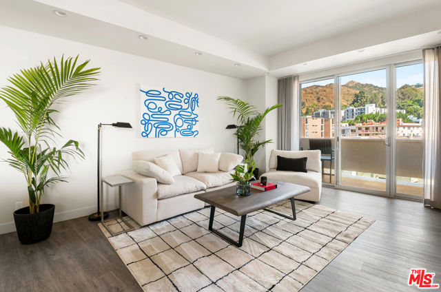 Property photo of 7250 Franklin AV