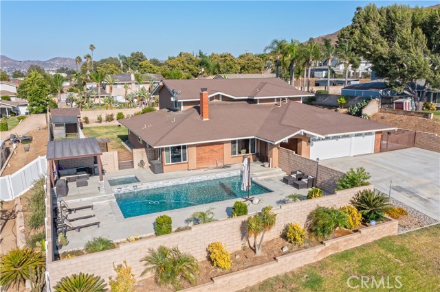 Photo of 3985 Oakridge Cr