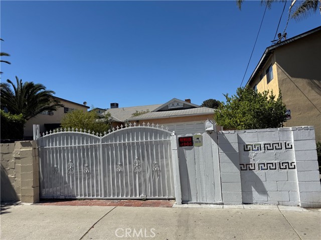 Property photo of 11457 Oxnard ST
