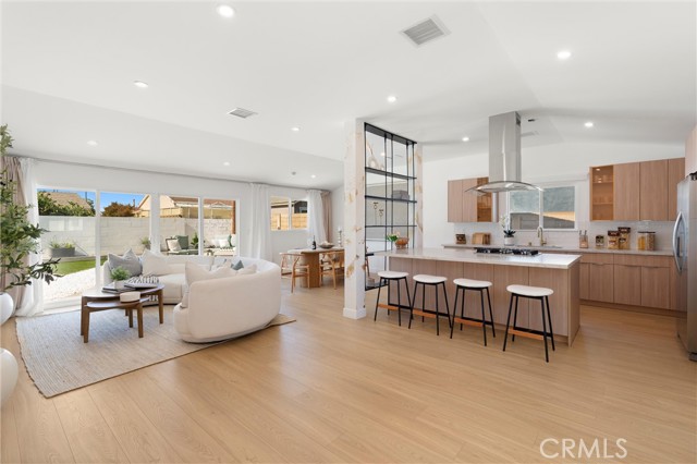 Property photo of 8591 Greenleaf AV