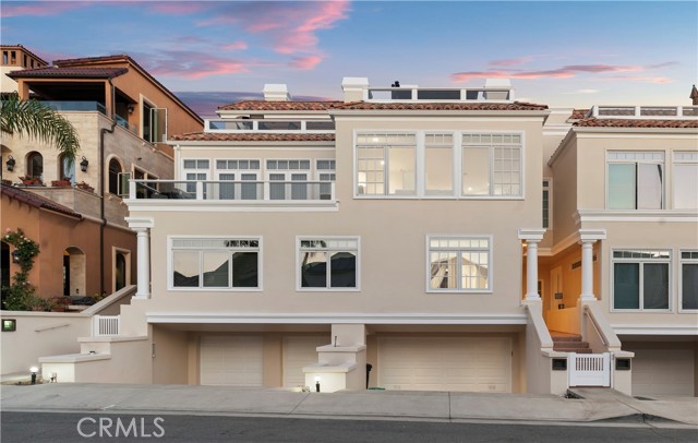 Property photo of 302 Carnation AV