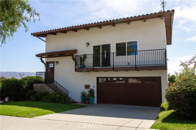 Property photo of 807 El Redondo AV