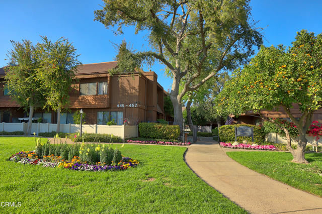 Photo of 449 W Duarte Rd