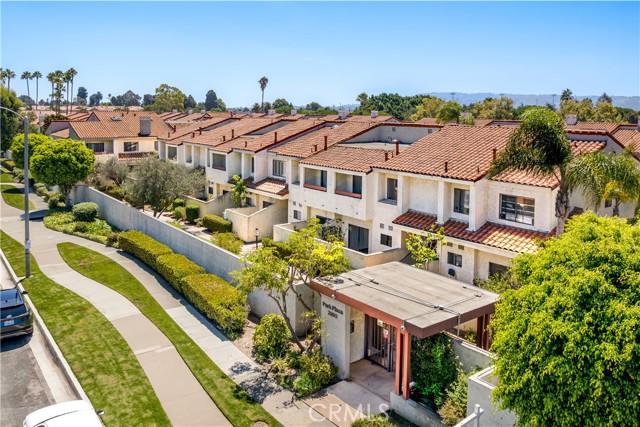 Property photo of 2160 Plaza Del Amo