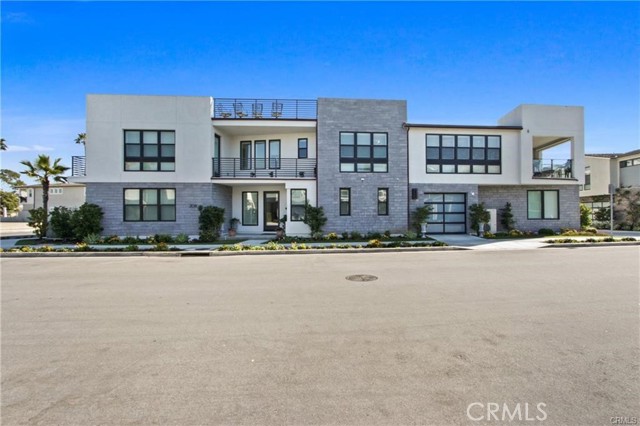 Property photo of 208 Ocean PL