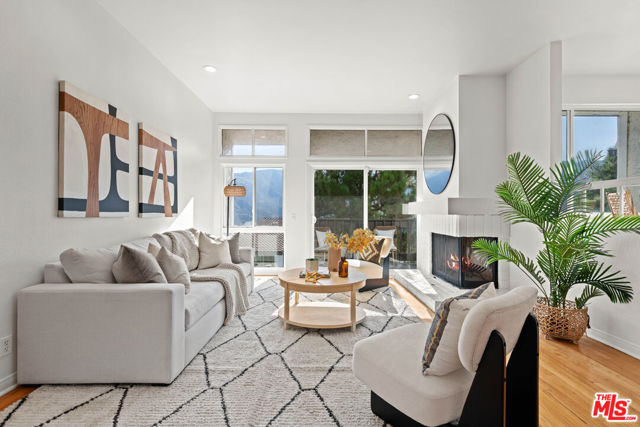 Property photo of 1758 Palisades DR