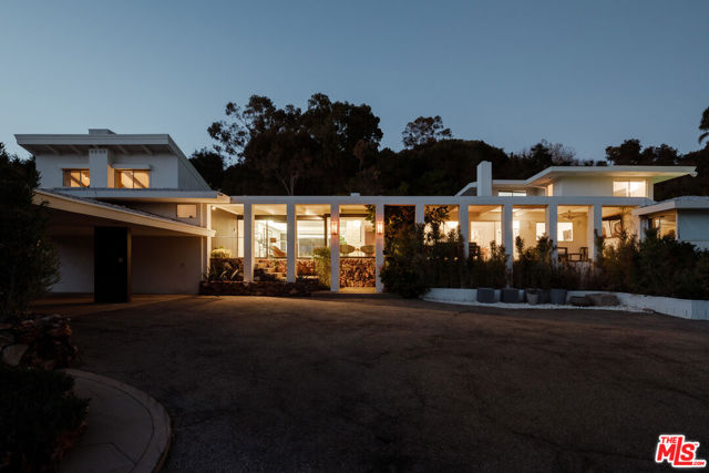 Property photo of 248 N Glenroy AV