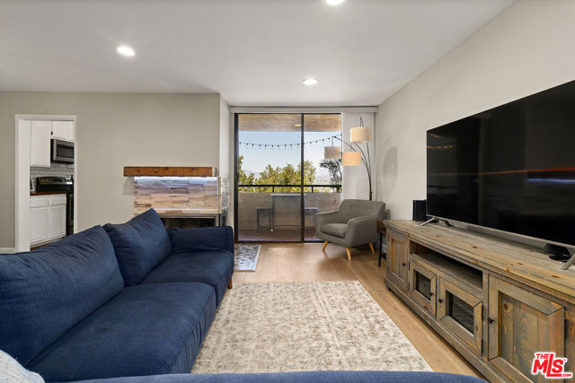 Property photo of 4275 Via Arbolada